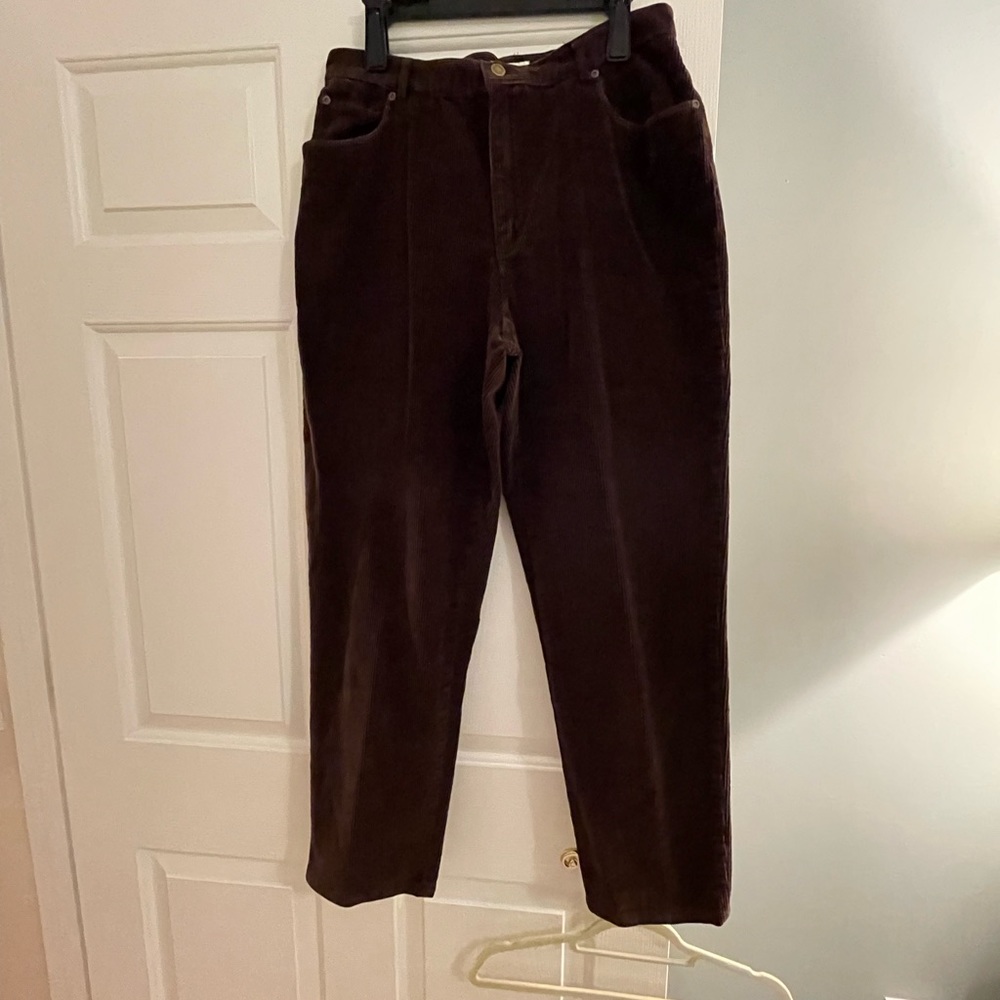 Jones of New York Sport corduroy slacks size 14 chocolate Brown. Like new.